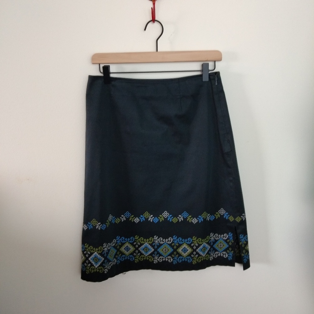 Ann Taylor embroidered a-line skirt